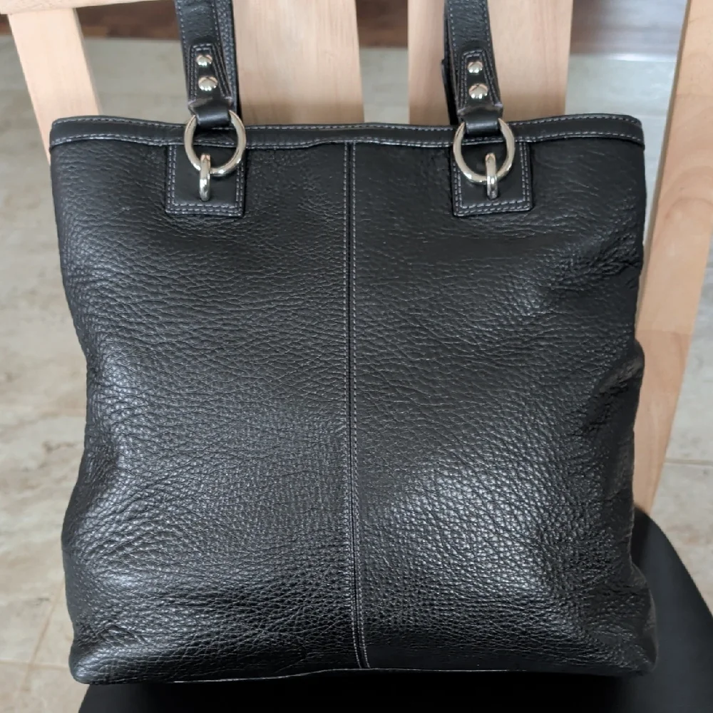 Coach "Penelope" (F19264) Black Soft Pebbled Leather Tote EUC - Picture 3 of 16